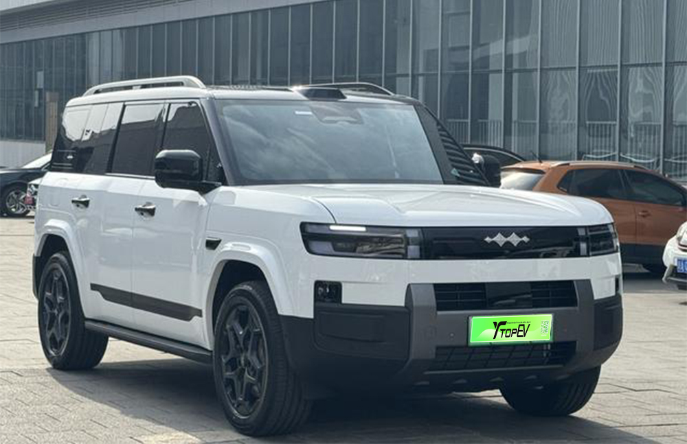 Used 2025 Titanium 7